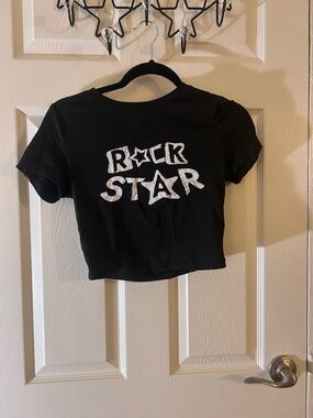 "Rock Star" Graphic Crop Tee - Unbranded